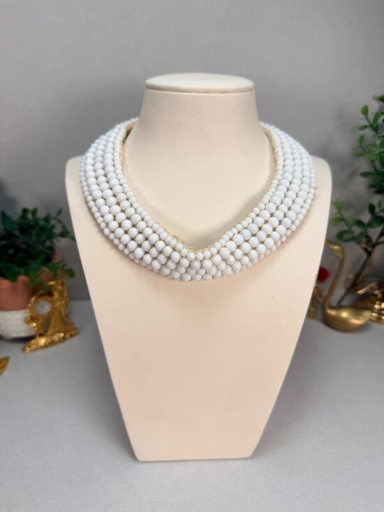 Unbranded Jewelry - Made In Japan Milk Glass Bib Necklace White Beaded Mid Century Vintage